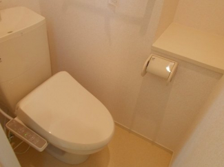 シンプルで使いやすいトイレです