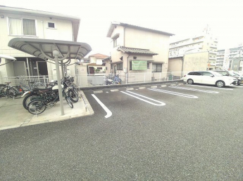 駐車場完備です