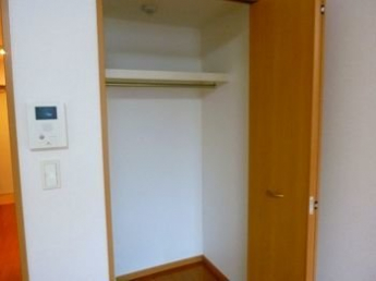 たっぷりとした収納スペースです