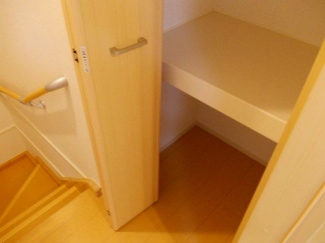 内装は落ち着いています