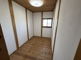 納戸部分。北側エリアにはなりますが、風通しが良いので、収納す