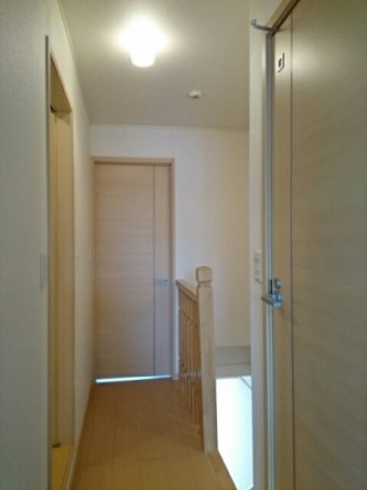 内装は落ち着いています