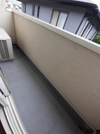 外からの目が気にならないバルコニーで洗濯物が干せます