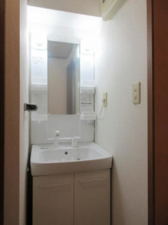 コンパクトで使いやすい洗面所