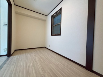 【寝室】