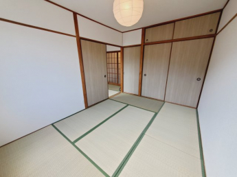 【寝室】