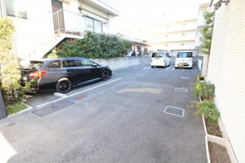 【駐車場】