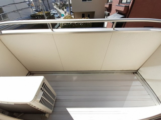 陽当たり良好なバルコニーです
