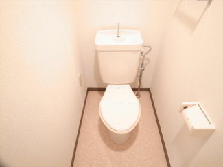 室内写真（フォトムービー）は同タイプ他室のものです