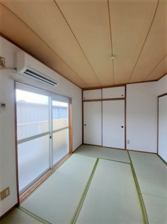 明るい室内です