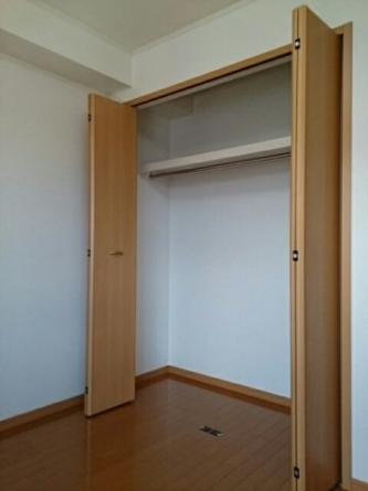 小物を収納するのに便利です