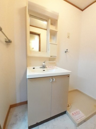 コンパクトで使いやすい洗面所