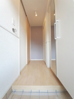シンプルで使いやすい玄関です