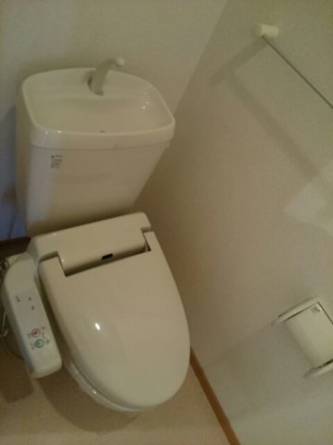 シンプルで使いやすいトイレです