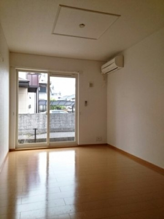 内装は落ち着いています