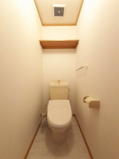 シンプルで使いやすいトイレです