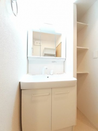 コンパクトで使いやすい洗面所