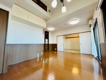 【居間・リビング】