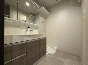 【独立洗面台】