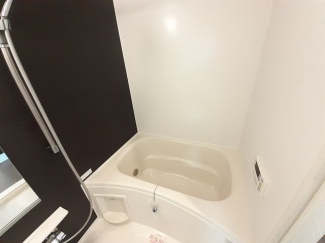 コンパクトで使いやすいお風呂です
