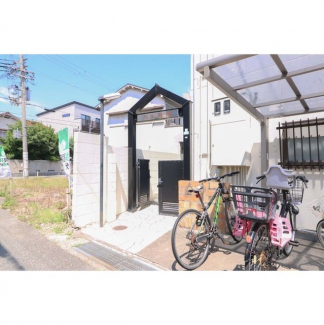 落ち着いたエントランスです