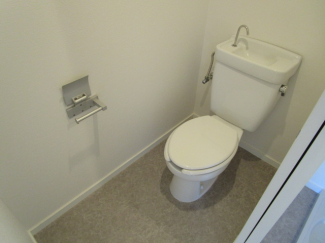 シンプルで使いやすいトイレです