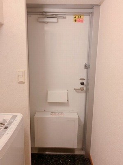 明るい玄関です