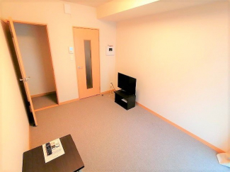 開放的な寝室です