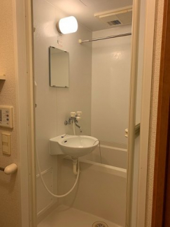 日々の疲れを癒すお風呂付です