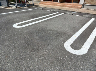 駐車場に車を止められます