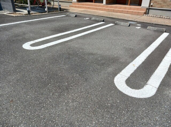 駐車場に車を止められます