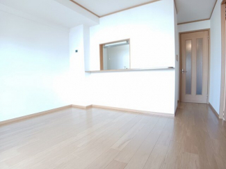 こちらの居間で趣味の時間をお楽しみください