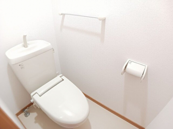 シンプルで使いやすいトイレです