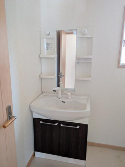 近江八幡市安土町下豊浦の一戸建ての画像