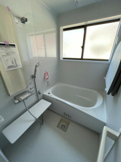 節水シャワーなど機能盛りだくさんなお風呂