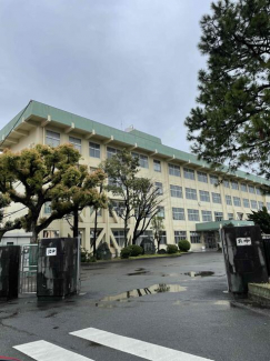 愛媛県新居浜市立宮西小学校まで400m