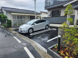 【駐車場】