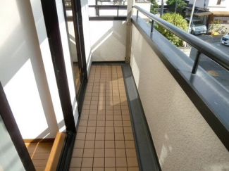 【バルコニー】