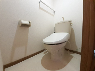 清潔感のあるトイレです