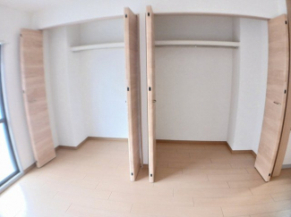 たっぷりとした収納スペースです