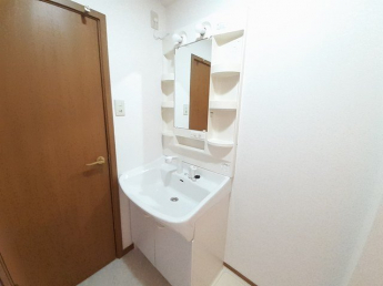 コンパクトで使いやすいお風呂です