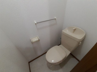 シンプルで使いやすいトイレです