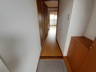 ゆったりとした玄関です