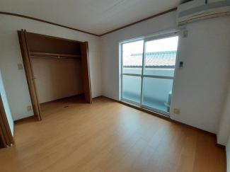 明るい室内です
