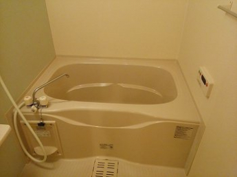 日々の疲れを癒すお風呂付です
