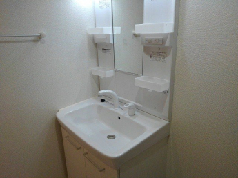 コンパクトで使いやすい洗面所
