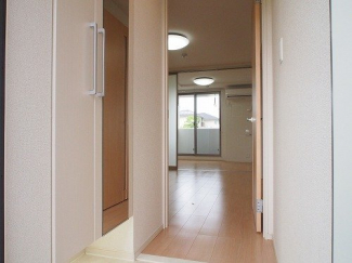 シンプルで使いやすい玄関です
