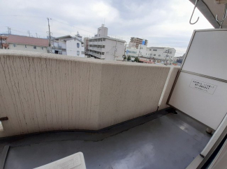 バルコニーがあります