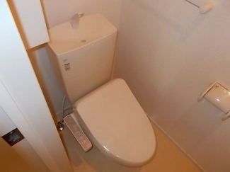 落ち着いたトイレです