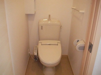 落ち着いたトイレです